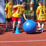 Uczeń naszej szkoły podczas konkurencji sportowej.jpg
